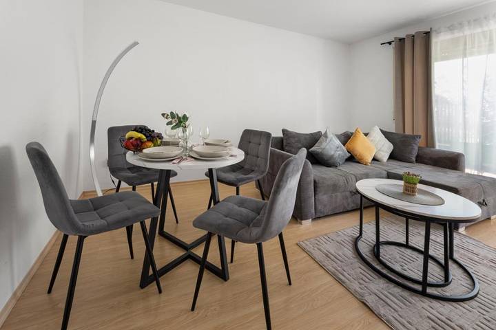 Ferienwohnung für 5 Personen, mit Terrasse und Garten in Günzburg - 4