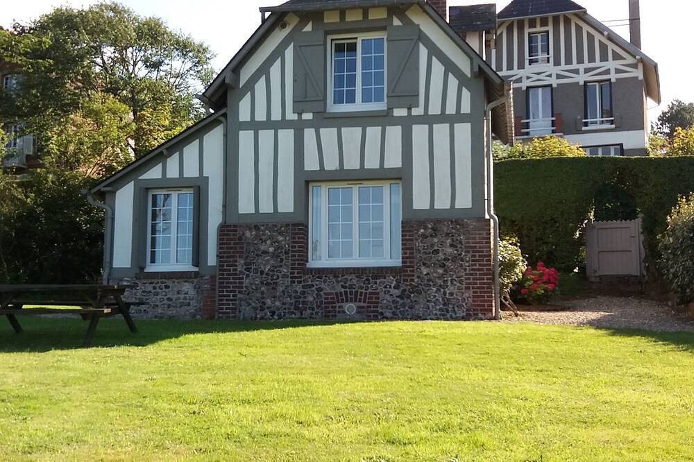 Casa de encanto en un jardin paisajístico, vista sobre el mar in Quiberville, Región de Dieppe