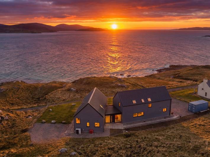 Holiday home for 8 people, with garden in Lewis and Harris