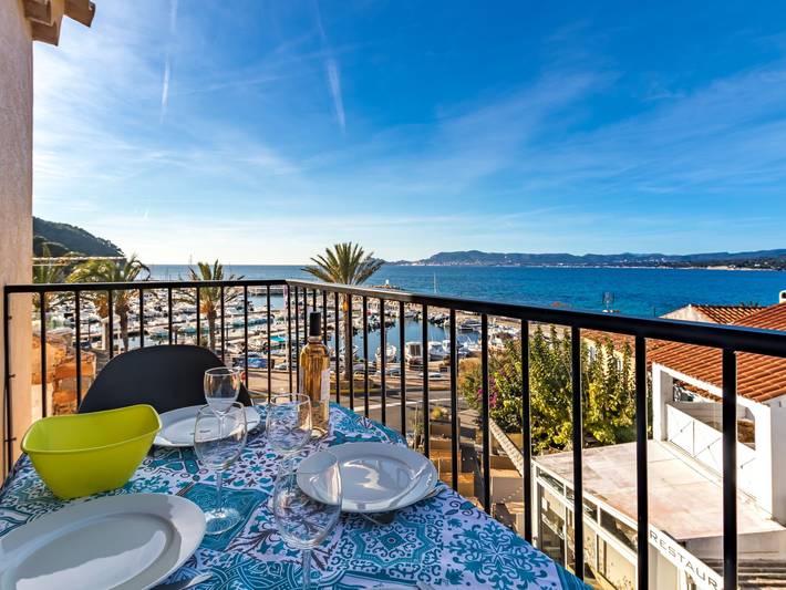 Maison de vacances pour 4 personnes, avec Terrasse et Vue à Saint-Cyr-sur-Mer