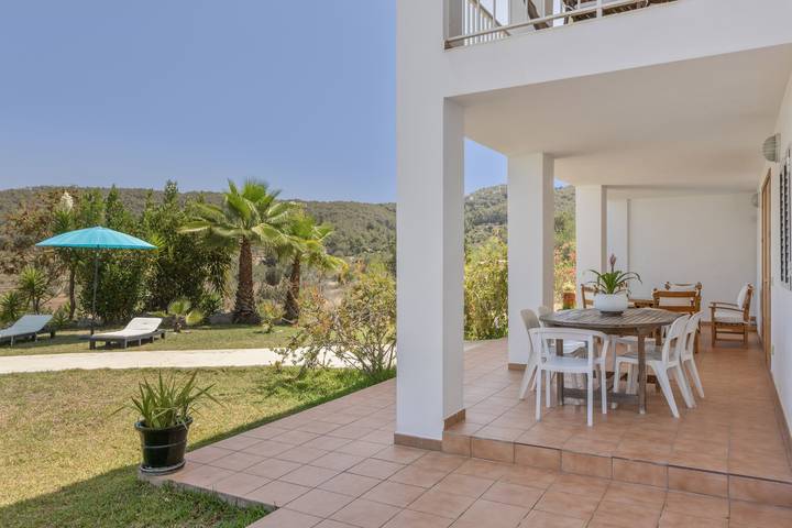 Wunderschöne Villa "Can Ramón" mit Meerblick, Bergblick, Garten, Pool und Wlan; Parkplätze vorhanden in Sant Josep de sa Talaia, Ibiza Süden