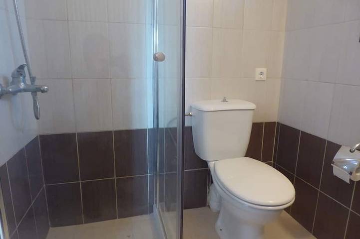 Appartement entier, Grand appartement privé dans un village grec traditionnel avec une vue imprenable. in Paidochori, Région de la Canée