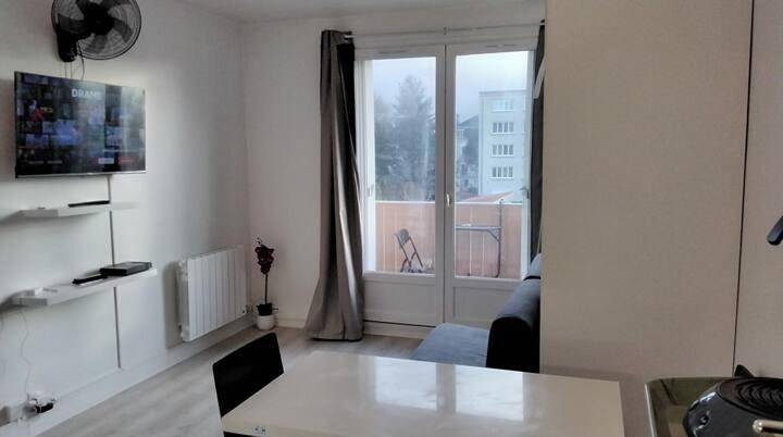 Appartement entier, Studio in Château-Thierry, Aisne