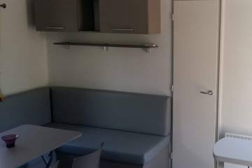 Camping pour 6 Personnes dans Chazelles-sur-Lyon, Montbrison, Photo 3