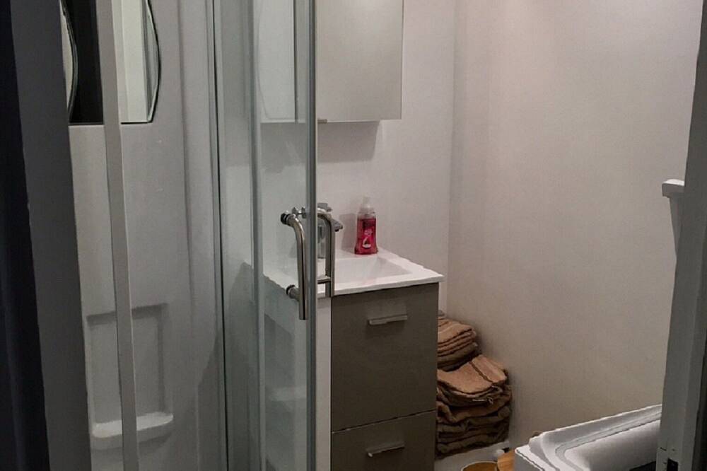 Appartement entier, Studio au pied des pistes avec vue sur la montagne in Valdeblore, Région de Nice