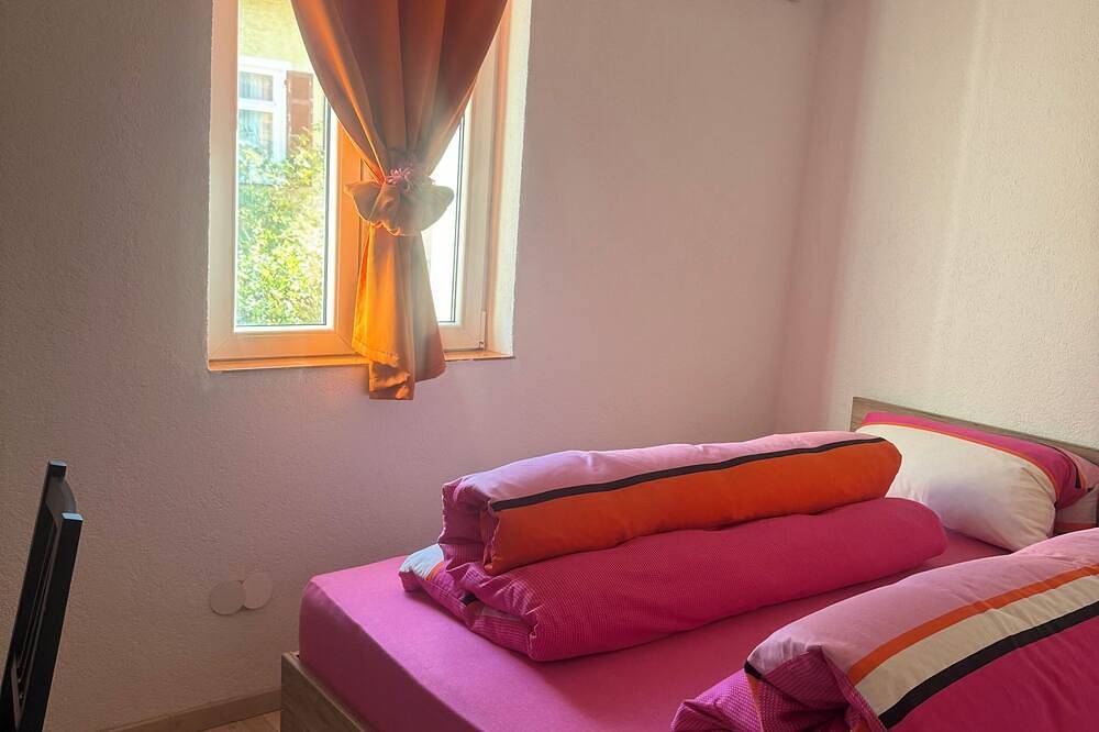 5 sleeping rooms  in Weinsberg, Kurpfalz