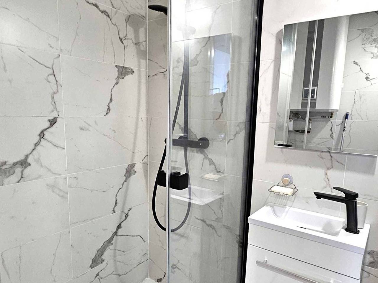 Entire studio, Studio Cabin 2 Pers - Comfort with Parking in Font-Romeu in Font-Romeu-Odeillo-Via, Prades region