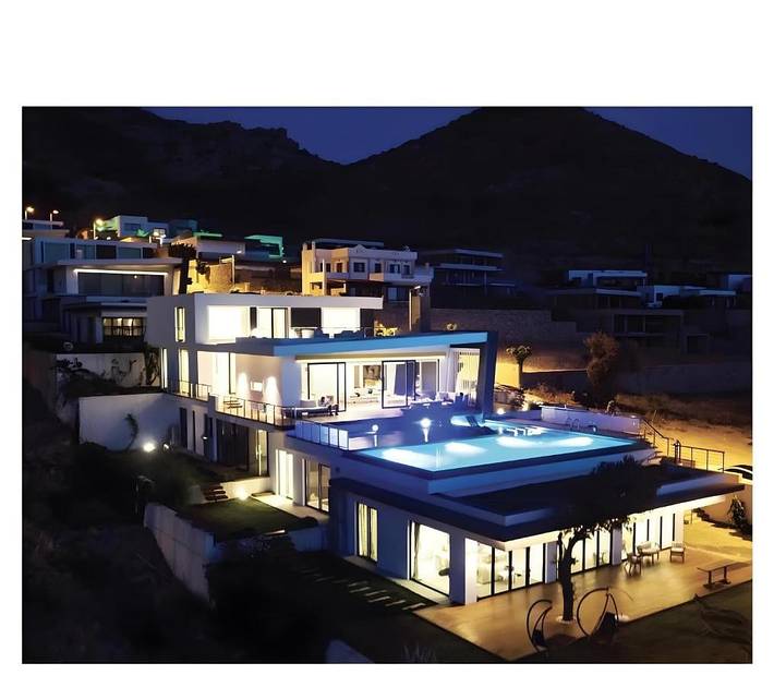 Villa für 16 Personen, mit Garten und Pool sowie Whirlpool und Sauna in Bodrum
