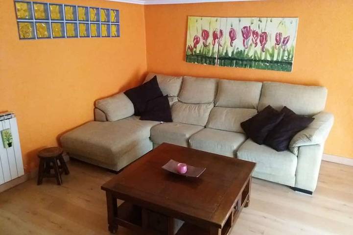 Ganze Wohnung, Beautiful 85 m² apartment in the center of Fuenmayor, birthplace of Rioja red wine in Fuenmayor, La Rioja Provinz