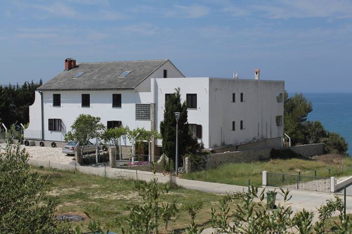 Ferienwohnung für 3 Personen, mit Balkon/Terrasse auf Pag - 4