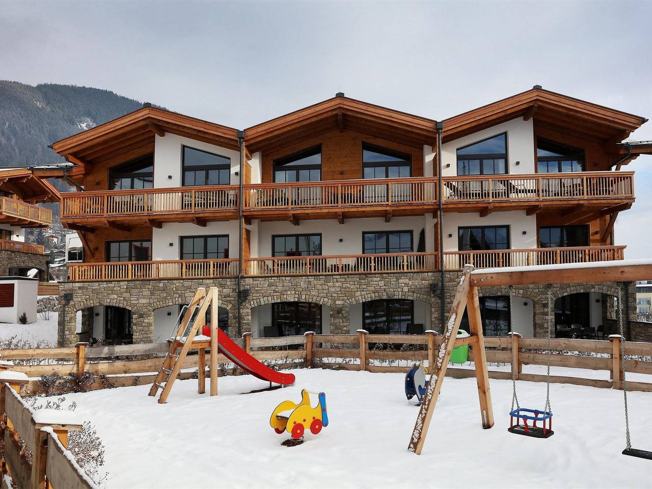Geheel appartement, Familie-appartement met gedeelde wellness in Piesendorf, Pinzgau