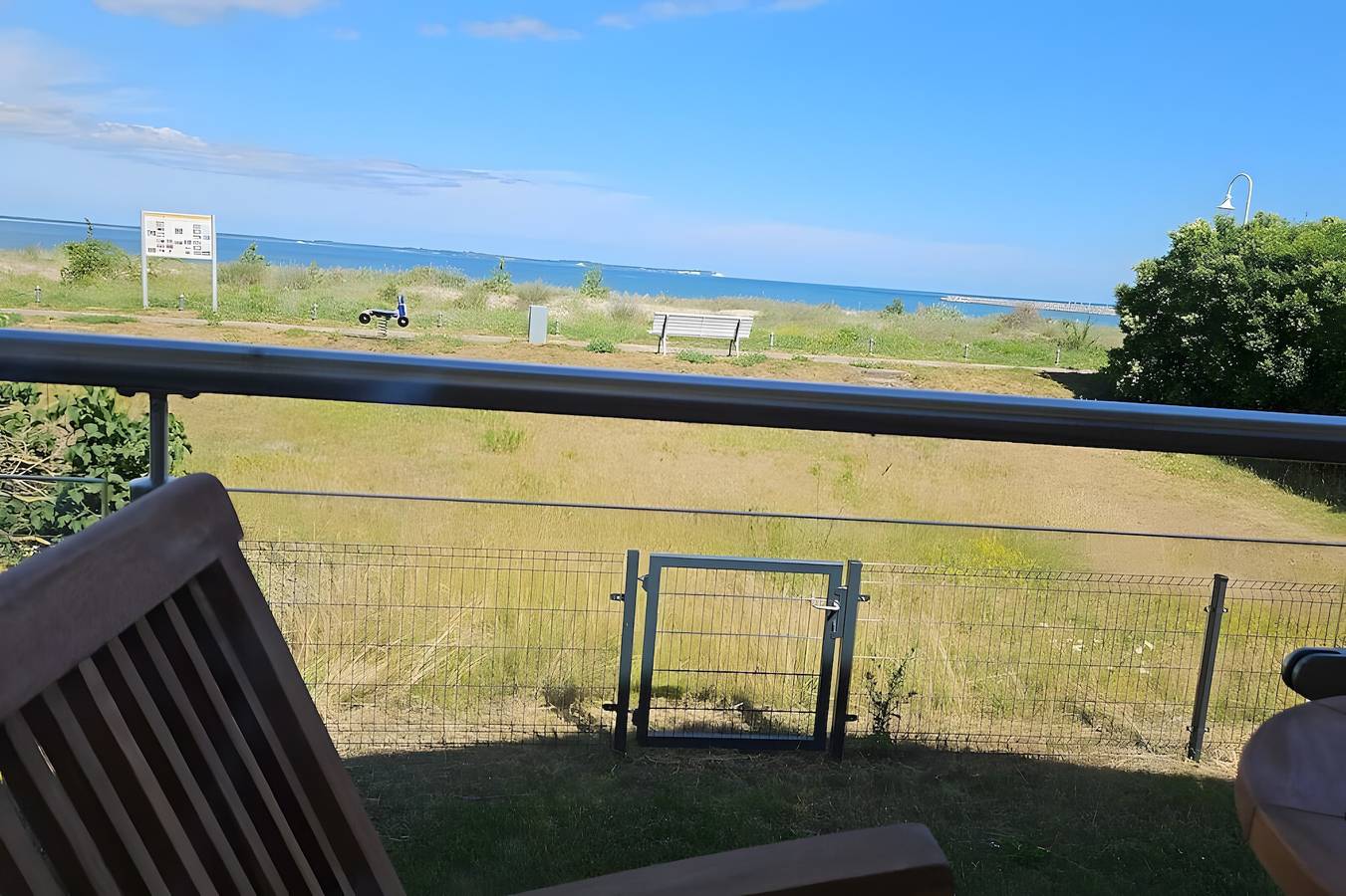 Apartment 'Ostseeblick Glowe' with Sea View, Private Garden, and Wi-Fi