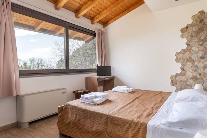 Apartamento entero, Hermoso apartamento para 6 personas con A/C, Wifi, Tv y mascotas permitida in Zafferana Etnea, Etna