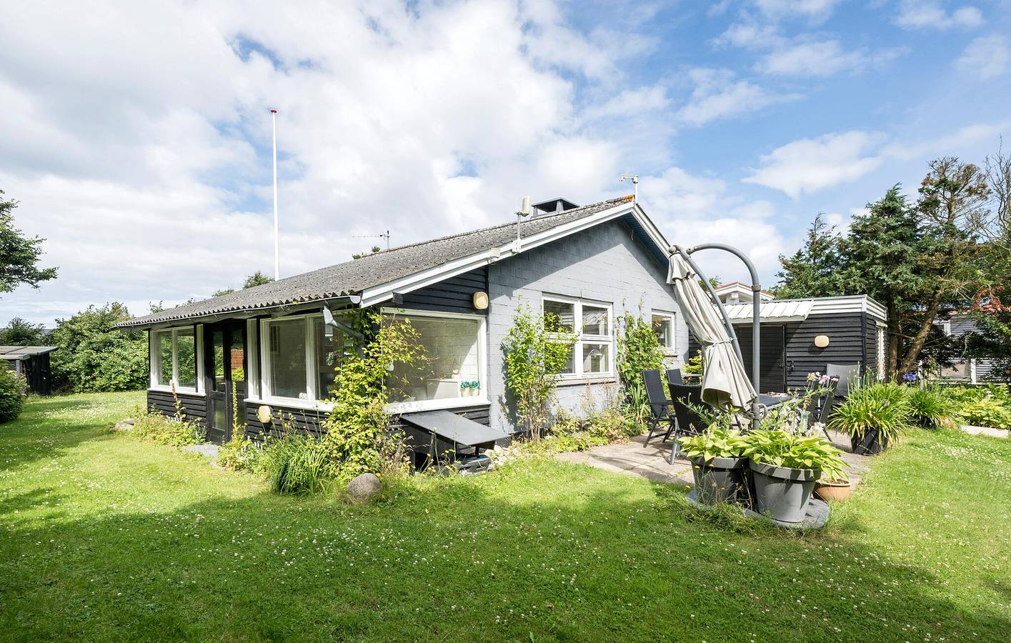 Feriehus for 8 personer med have in Langø, Martofte