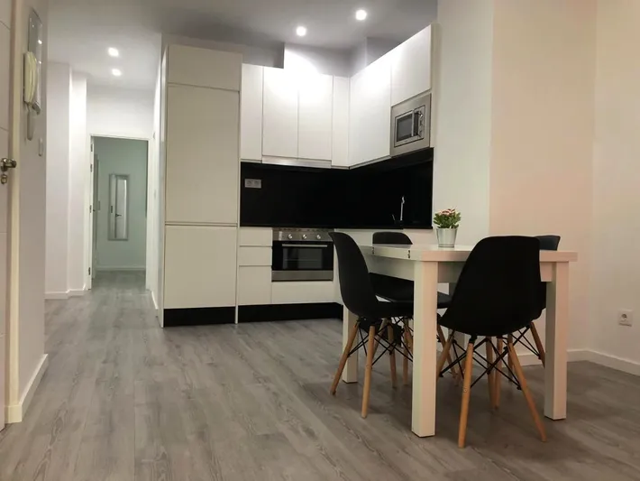 Apartamento de vacaciones para 5 personas, con balcón y vistas - 1