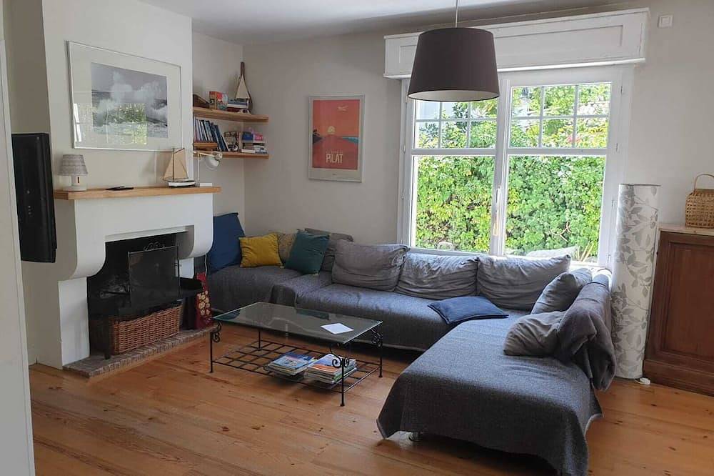 Elegant air-conditioned house Close to beaches and shops Perfect for families in Pyla-sur-Mer, La Teste-de-Buch