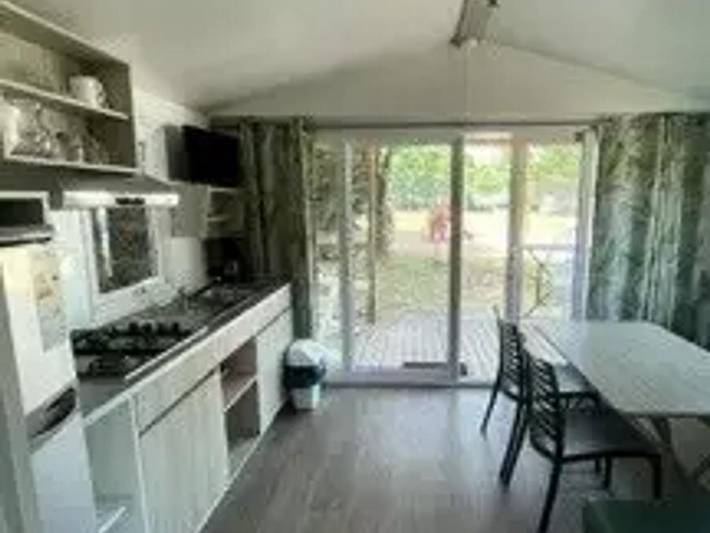 Camping Sun Océan  - Mobilhome 6 personnes - Confort 3 Pièces 4/6 Personnes + Tv in Talmont-Saint-Hilaire, Vendée