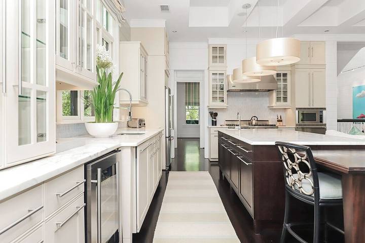 Vacation rental for 12 people, with balcony and yard in Watercolor