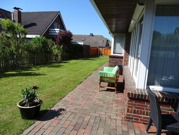 Ferienwohnung für 9 Personen, mit Terrasse und Garten in Carolinensiel