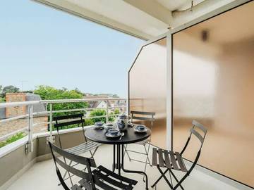 Gîte pour 4 personnes, avec balcon dans Saint-Énogat