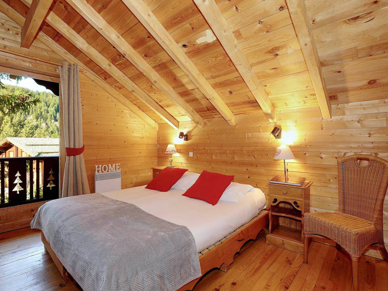 Luxus-Chalet 8 Zimmer mit Sauna und Parkplatz in Courchevel La Tania in La Tania, La Perrière