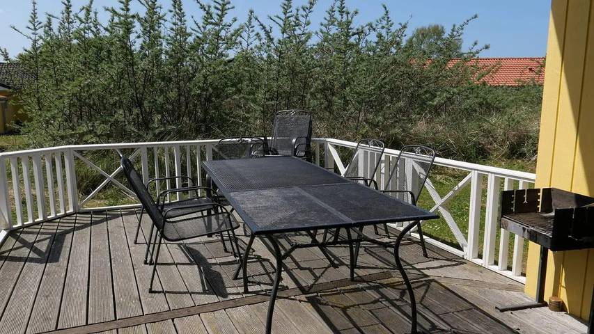 Ferienhaus für 11 Personen, mit Whirlpool und Terrasse sowie Sauna in Großenbrode - 2