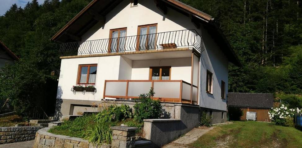 Ferienhaus für 9 Personen, mit Terrasse und Garten sowie Ausblick