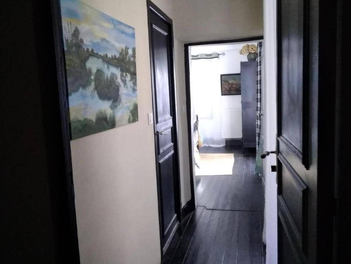 Double Room with Private Bathroom in Leuc, Région de Carcassonne