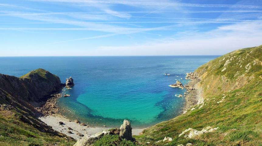 Location de vacances pour 6 personnes, avec terrasse et jardin à Le Dézert - 4