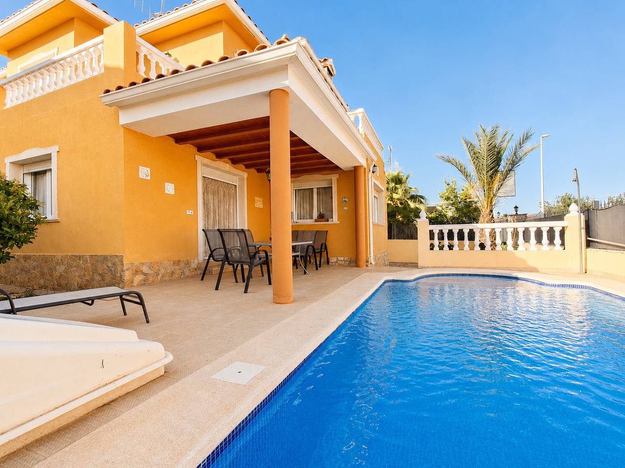 Villa con piscina en la playa Cargador in Alcossebre, Alcalà de Xivert