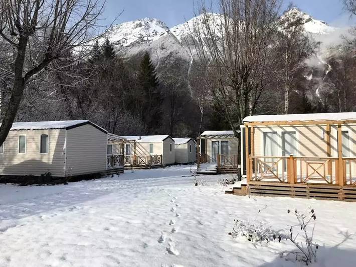 Mobil home pour 6 personnes, avec piscine ainsi que sauna et terrasse, animaux acceptés à Le Bourg-d'Oisans - 3