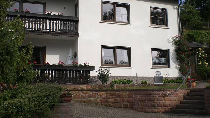 Ferienwohnung für 2 Personen, mit Terrasse und Garten in Südliche Weinstraße