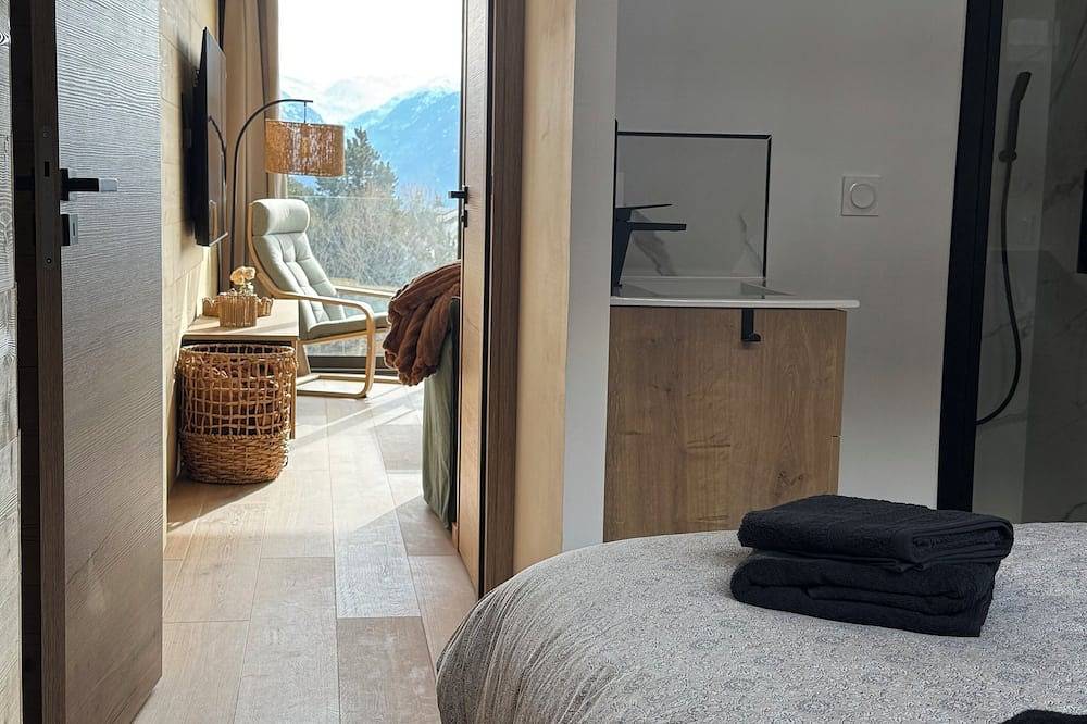 Appartement entier, Le 1790 *Grand Standing* in Égat, Parc naturel régional des Pyrénées catalanes