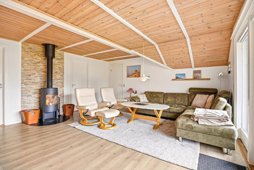 Hyggelig indrettet feriehus med udendørs sauna og spa i Jegum in Jegum, Jegum Ferieland