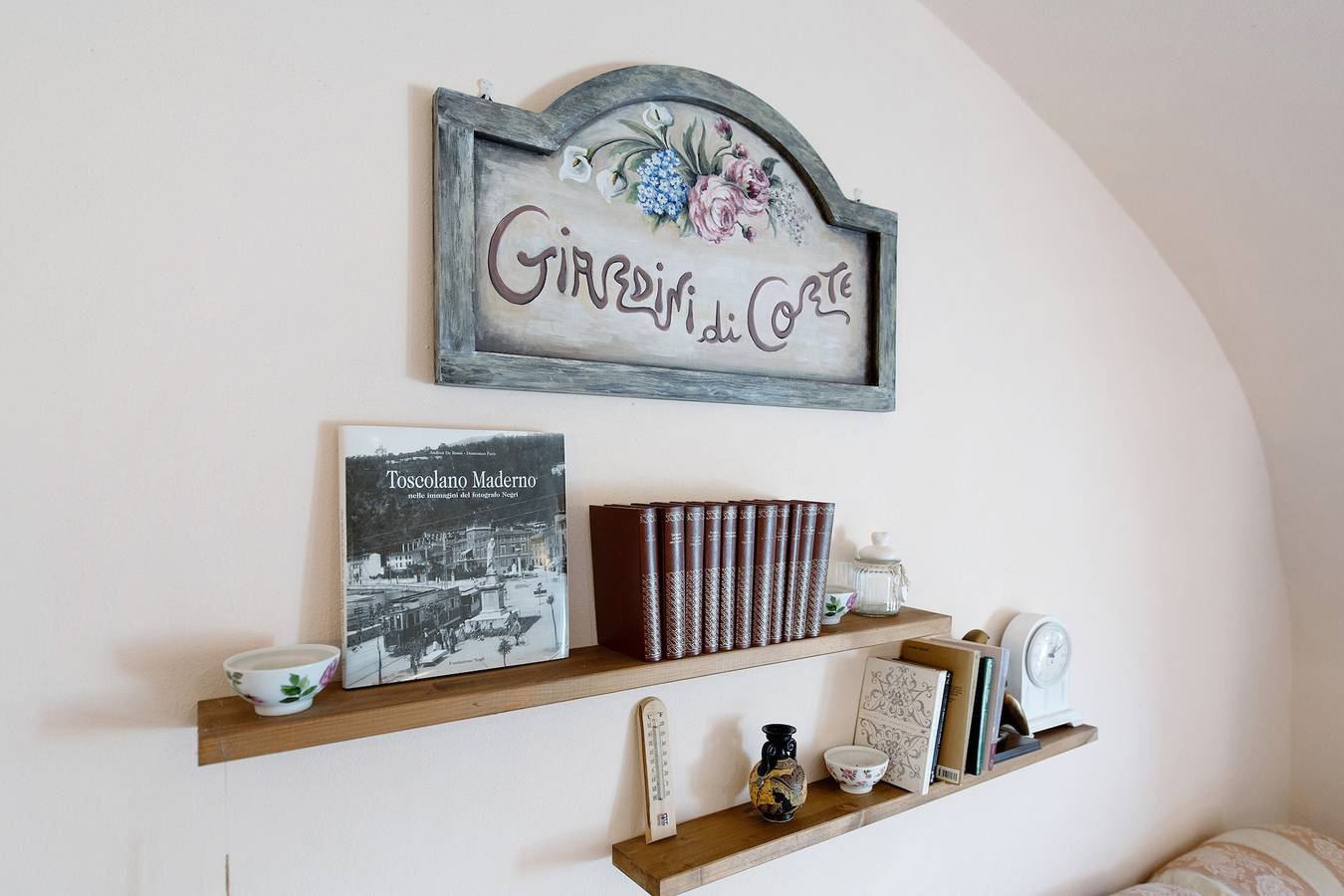 Bed & Breakfast 'Giardini Di Corte - Dalia' met Uitzicht op het Meer, Wifi en Airco, foto 8