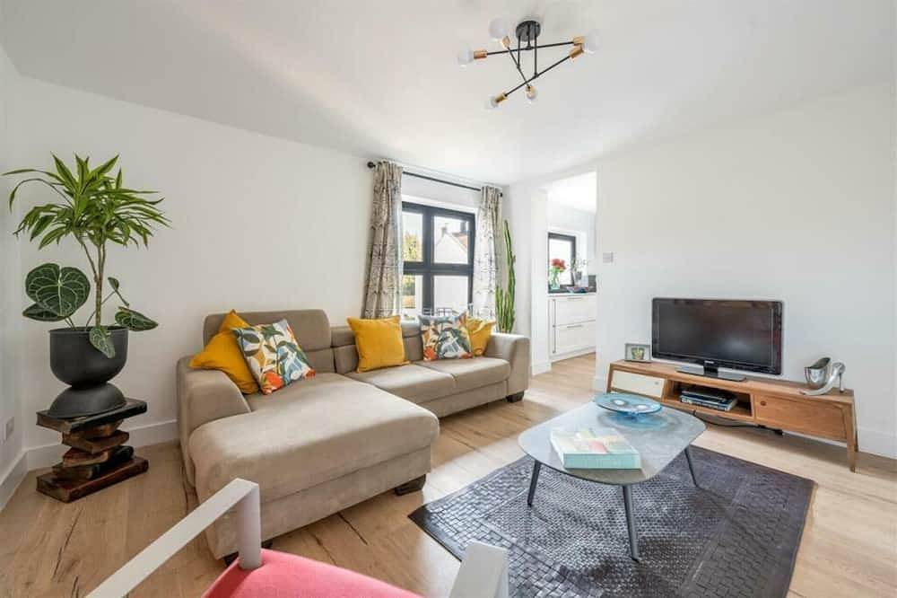 Ganze Wohnung, Contemporary 3Bdr House in South Woodford in Redbridge, London