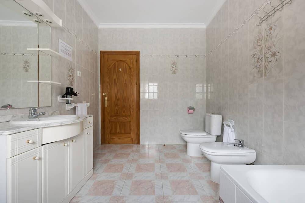 Ganze Wohnung, B & B Casa Carrión - ganz in der Nähe von Caminito del Rey und El Chorro in Álora, Málaga Provinz