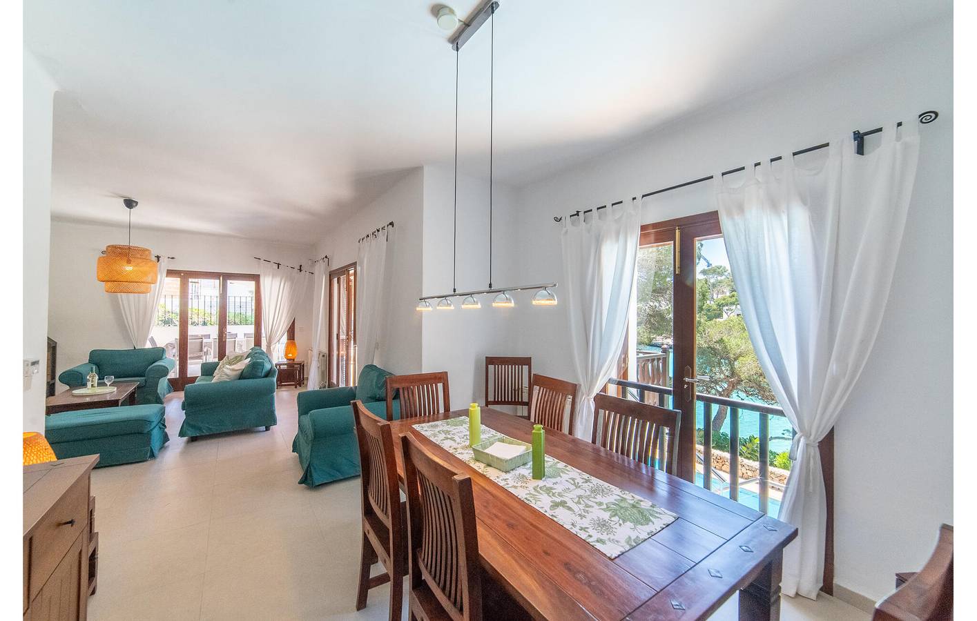 Sea View Apartment with Pool and Terrace, 2km from Cala Mitjana in Cala d'Or, Santanyí