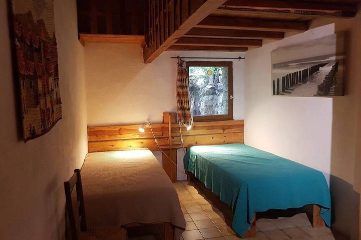 Location de vacances pour 9 personnes, avec Jacuzzi et Terrasse ainsi que Jardin et Piscine à Barrême - 3