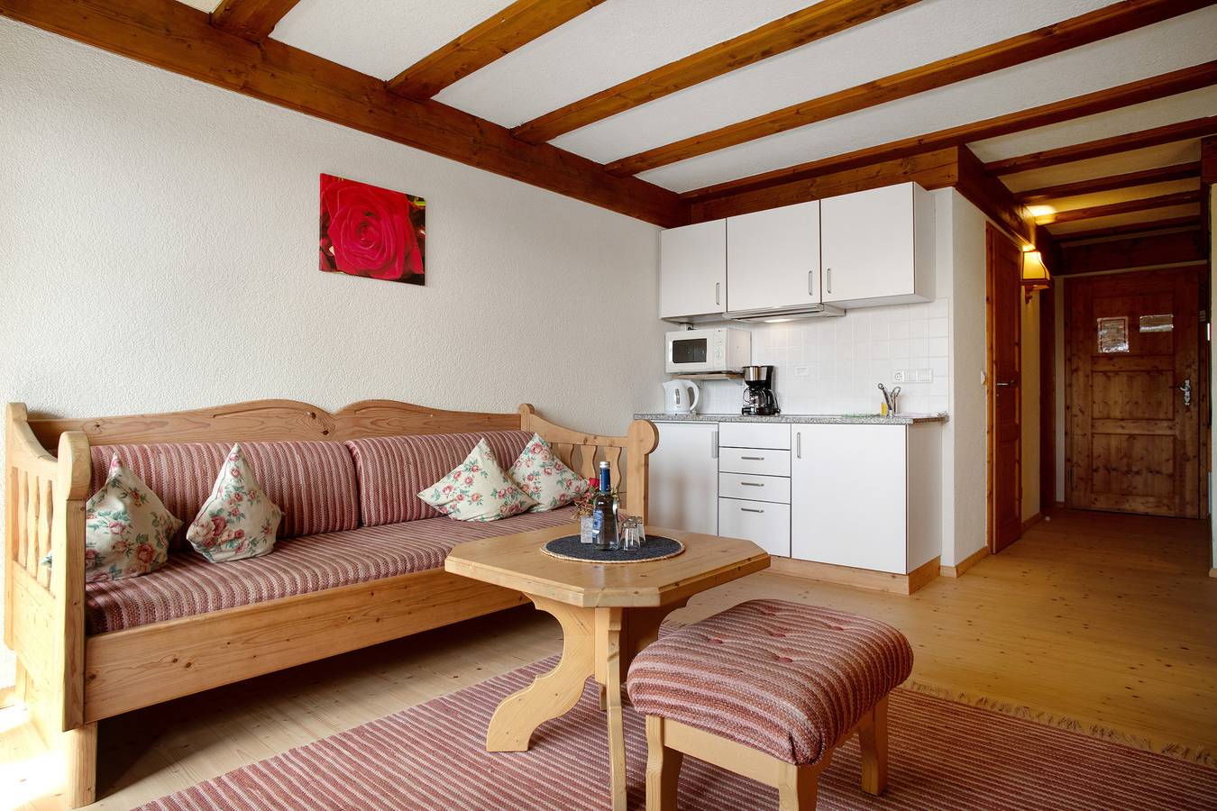 Zimmer 'Suite' mit Bergblick, Gemeinschaftsgarten und Wi-Fi in Friedrichshafen, Bodenseekreis