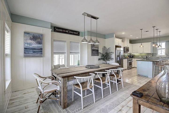 Vacation home for 13 people, with pool and yard in Port Aransas