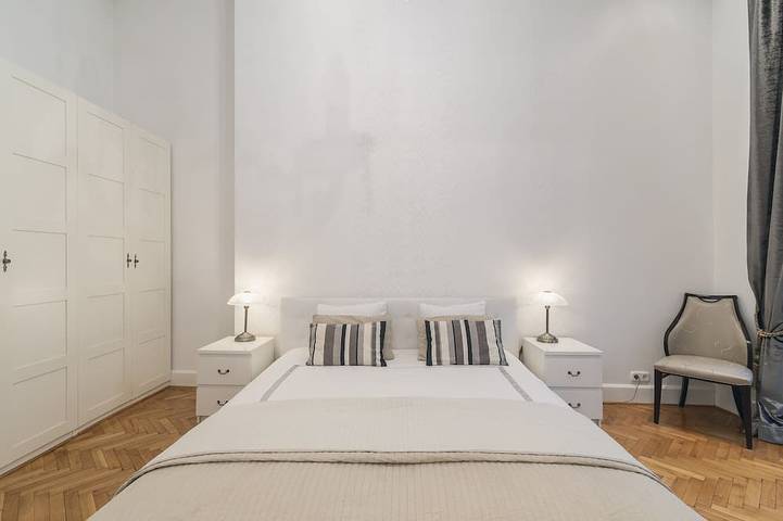 Ganze Wohnung, Neue, luxuriöse, zentrale 2-Zimmer-Wohnung mit Klimaanlage an der Basilika in Budapest, Danube-Ipoly National Park
