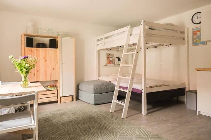 Ganze Wohnung, Haus Hummel | Ferienwohnung Dora | 300 m zum See | Großer Garten & Spielplatz in Neu-Seeland, Lausitzer Seenland