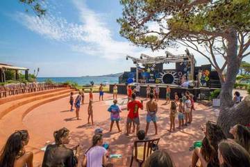 Ferienpark für 3 Personen, mit Sauna und Balkon auf Sardinien