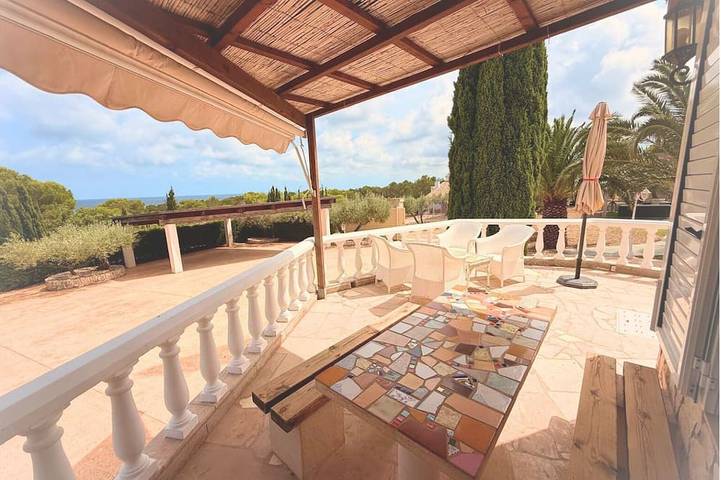 Casa rural para 5 personas, con piscina además de terraza y jardín, Se admiten mascotas en La Ametlla de Mar