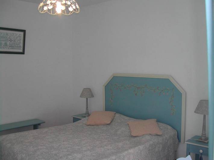 Gîte pour 2 personnes, avec jardin ainsi que terrasse et piscine à Tourtour - 3