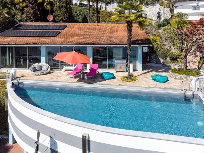 Villa pour 6 personnes, avec jardin et terrasse ainsi que piscine et vue sur le lac à Comune di Verbania - 4