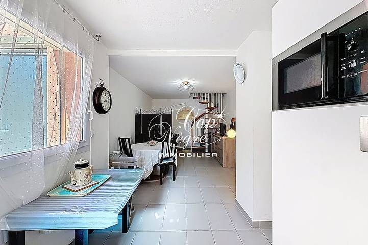 Gîte pour 4 personnes, avec terrasse, animaux acceptés dans Plage De Sainte Claire - 2