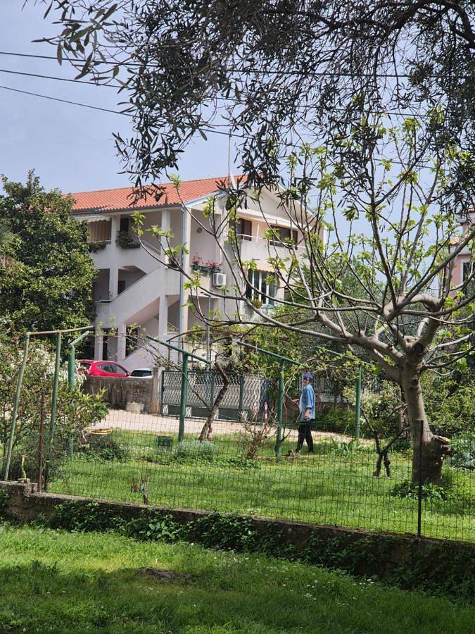 Bungalow für 2 Personen, mit Ausblick und Garten in Rovinj - 2