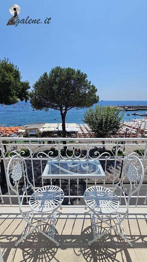 Galene - Beachfront in Costa d'Amalfi in Maiori, Costiera amalfitana